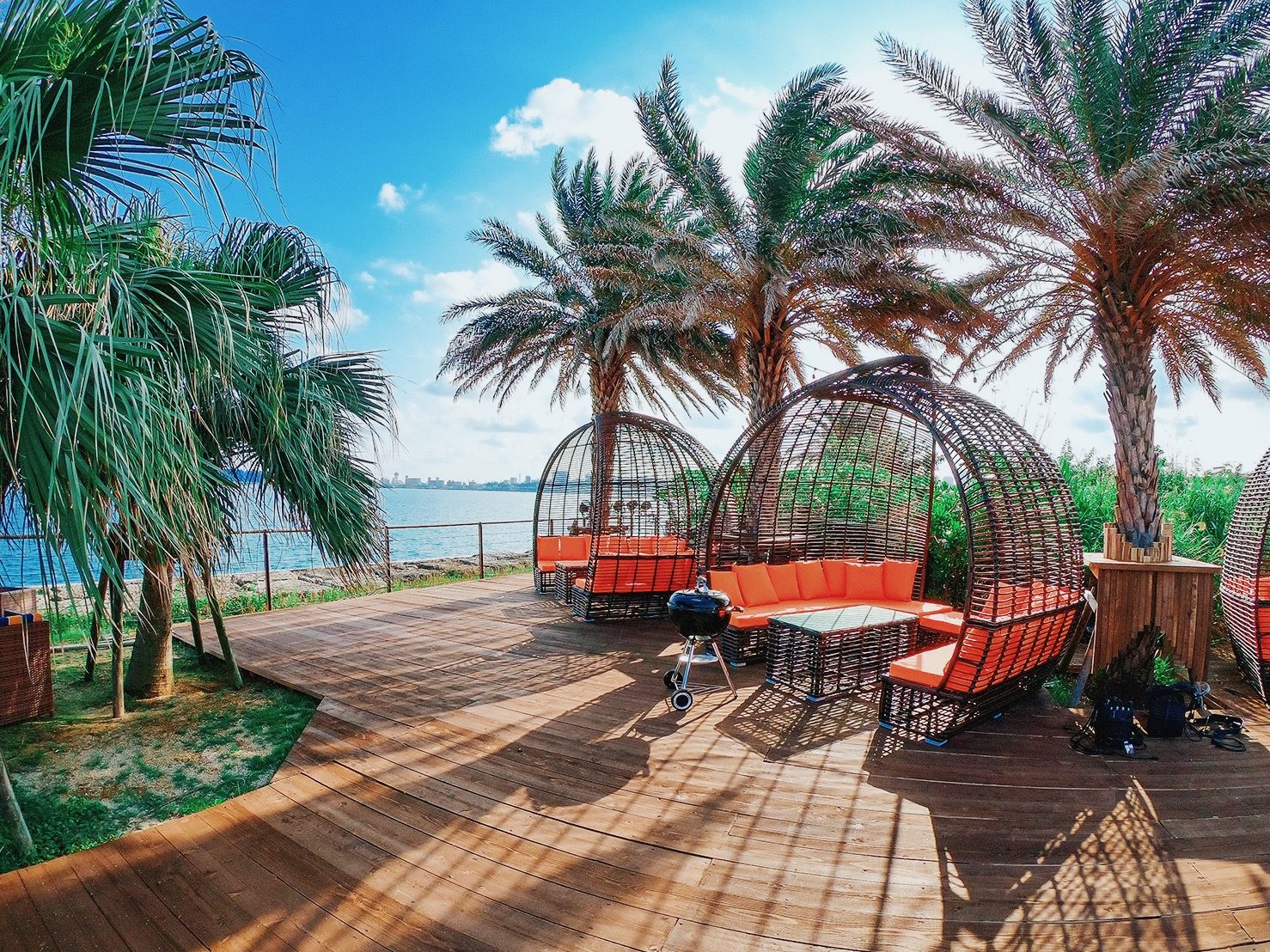 ⑨：Cozy　Beach Club ｜てーげーずがライブした場所