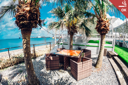 Cozy Beach Clubのガーデンエリアは、 緑に囲まれた開放的な空間を活かした、自然志向のBBQエリアです。