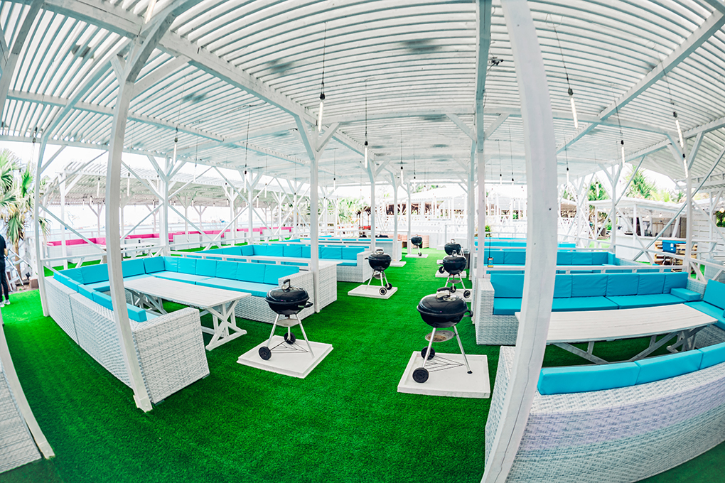 OASIS AREA オアシスエリア1｜沖縄 那覇 手ぶらバーベキューならコージービーチクラブ cozy beach club